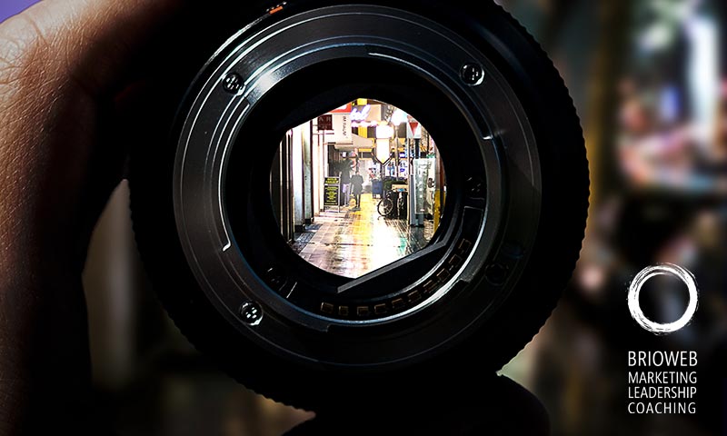 Francesco Russo, consulenze per gestire gli effetti negativi dell'economia dell'attenzione, workhaolism, burnout, information overload, nomofobia, multitasking, stress e infodemia, attraverso la metacognizione per il benessere digitale