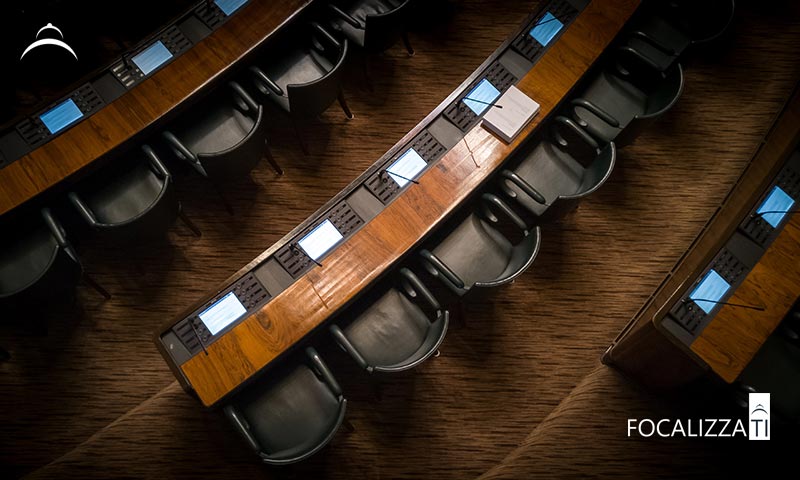 Francesco Russo, consulenze per gestire gli effetti negativi dell'economia dell'attenzione, workhaolism, burnout, information overload, nomofobia, multitasking, stress e infodemia, attraverso la metacognizione per il benessere digitale