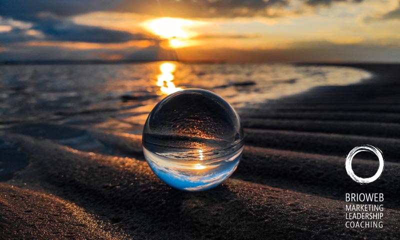 Francesco Russo, consulenze per gestire gli effetti negativi dell'economia dell'attenzione, workhaolism, burnout, information overload, nomofobia, multitasking, stress e infodemia, attraverso la metacognizione per il benessere digitale